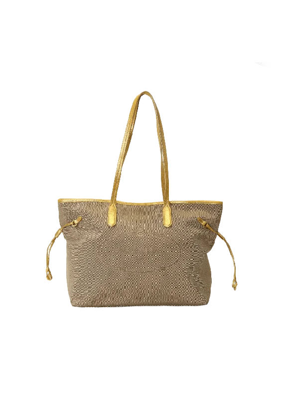 Popular Collection SMALL CANAPA LOGO TOTE BAG Trendy Handbags At Limited-Time Discounts Popular Collection SMALL CANAPA LOGO TOTE BAG Trendy Handbags At Limited-Time Discounts
