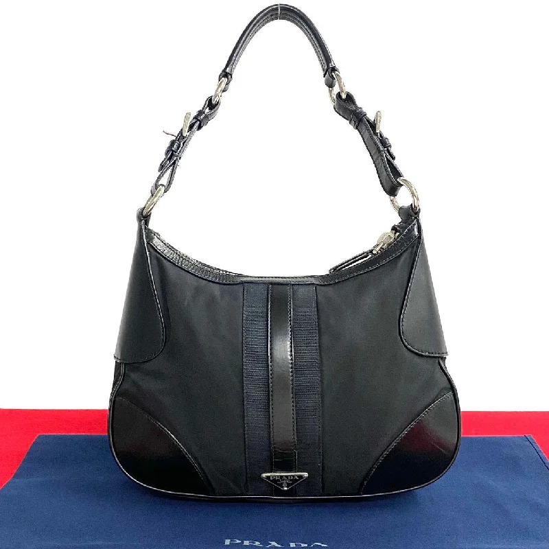 Premium Style Prada Nylon Leather Triangle Logo Shoulder Bag Grab Stylish Bags Before They Sell Out Premium Style Prada Nylon Leather Triangle Logo Shoulder Bag Grab Stylish Bags Before They Sell Out