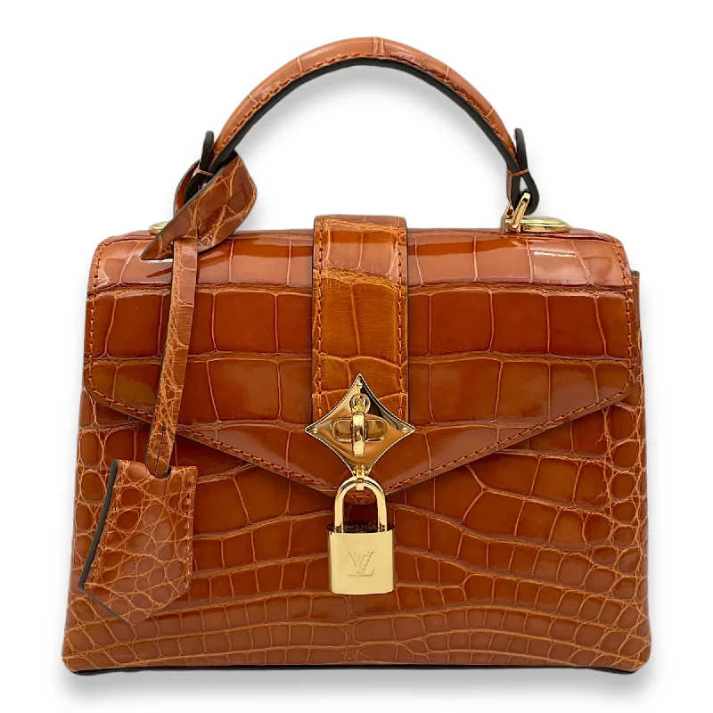 Modern Fashion Sale Capucine Mini Green Shoulder Bag in Matte Alligator, Palladium hardware Fashionable Handbags At Must-Have Prices Modern Fashion Sale Capucine Mini Green Shoulder Bag in Matte Alligator, Palladium hardware Fashionable Handbags At Must-Have Prices