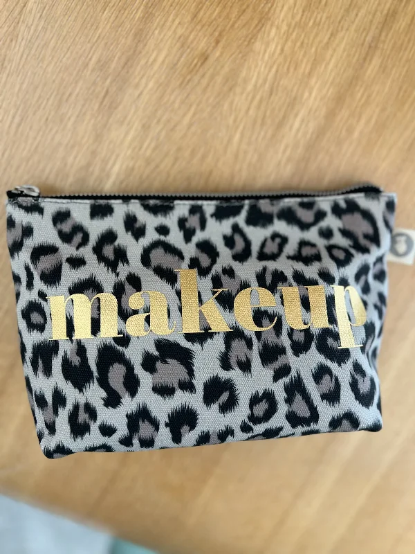 Premium Style Offers Leopard Makeup Bag with Gold Foil MAKEUP NEW! Trendy And Classic Bags Now At Unbeatable Discounts Premium Style Offers Leopard Makeup Bag with Gold Foil MAKEUP NEW! Trendy And Classic Bags Now At Unbeatable Discounts