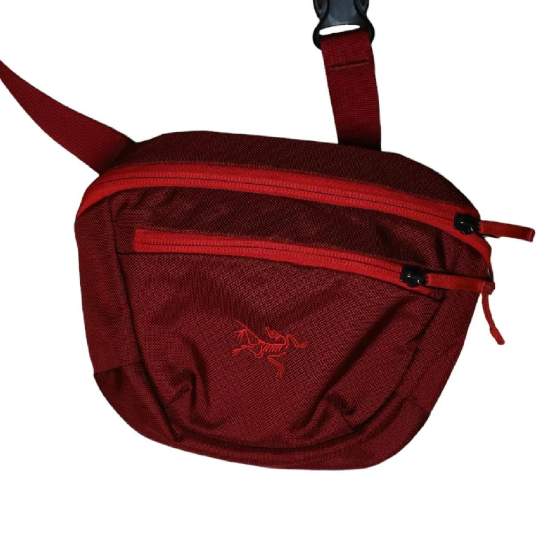 ARC'TERYX shoulder bag Red/nylon Must-Have Bags, Big Discounts