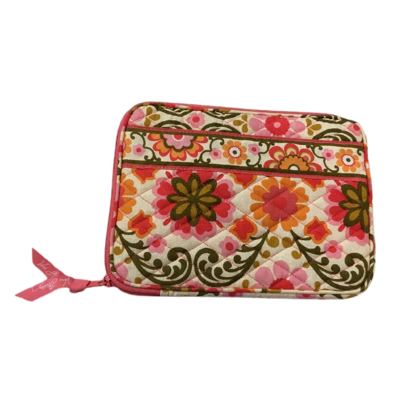 Clutch By Vera Bradley High-Fashion Handbags At Reduced Costs