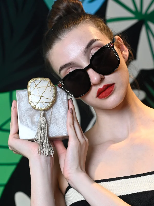 Odette Beige Resin Embellished Clutch For Women Stylish Handbags At Unbeatable Discounts Odette Beige Resin Embellished Clutch For Women Stylish Handbags At Unbeatable Discounts