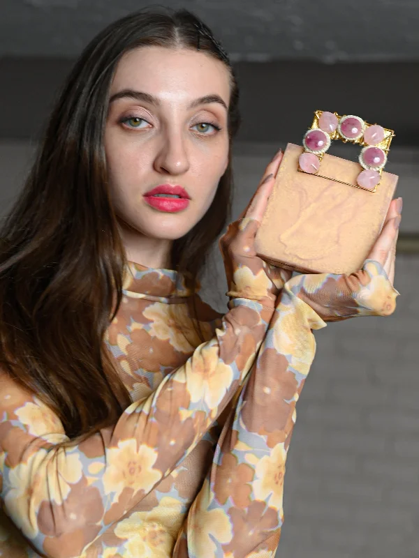 Odette Golden Resin Embellished Clutch For Women Limited-Stock Bag Clearance – Hurry Odette Golden Resin Embellished Clutch For Women Limited-Stock Bag Clearance – Hurry