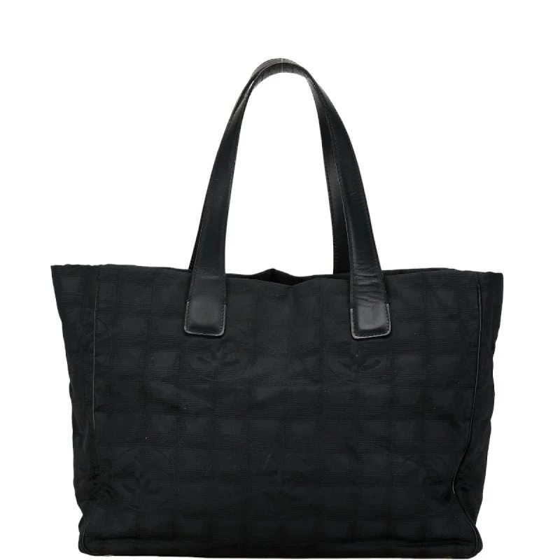 Chanel Travel Line Synthetic Tote Bag (Pre-Owned) Your Perfect Bag At The Perfect Price Chanel Travel Line Synthetic Tote Bag (Pre-Owned) Your Perfect Bag At The Perfect Price