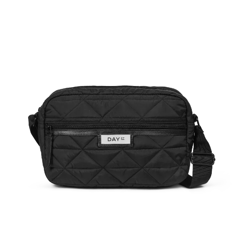 Medium Triangle Quilt Camera Crossbody Bag Timeless Handbags At Reduced Prices