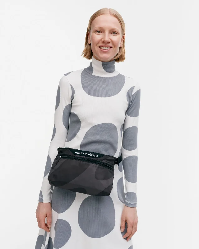 neat crossbody linssi - small - black Limited-Stock Bag Clearance – Grab Your Favorite Now neat crossbody linssi - small - black Limited-Stock Bag Clearance – Grab Your Favorite Now