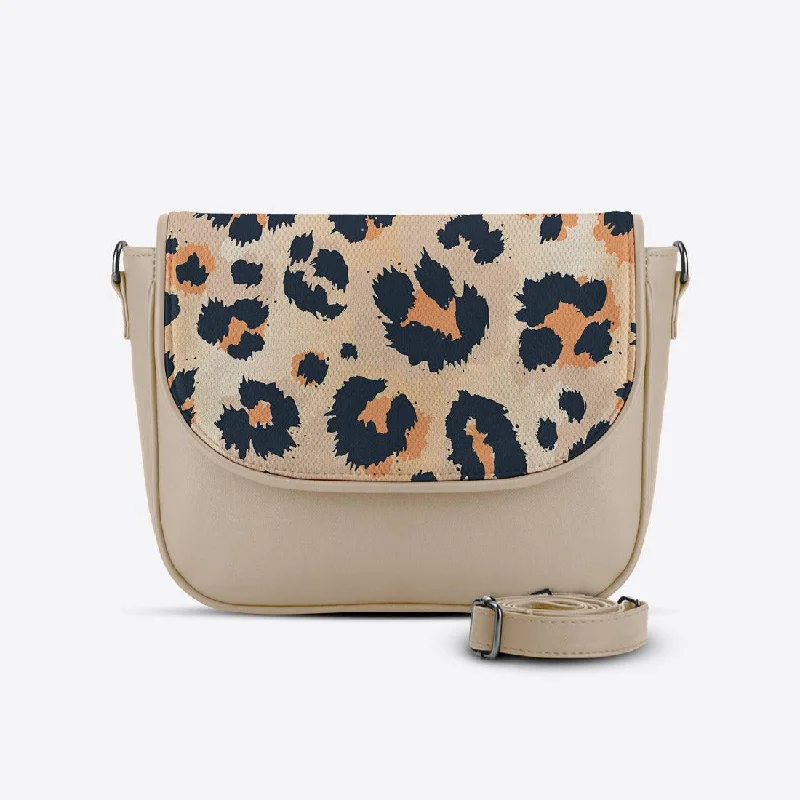 Beige Messenger Crossbody Cheetah Pattern Upgrade Your Look With Fashionable Bags