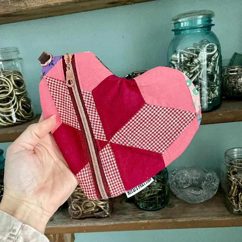 SHIPS TODAY Antique Quilt Heart Zipper Pouch Trendy Bags, Huge Savings