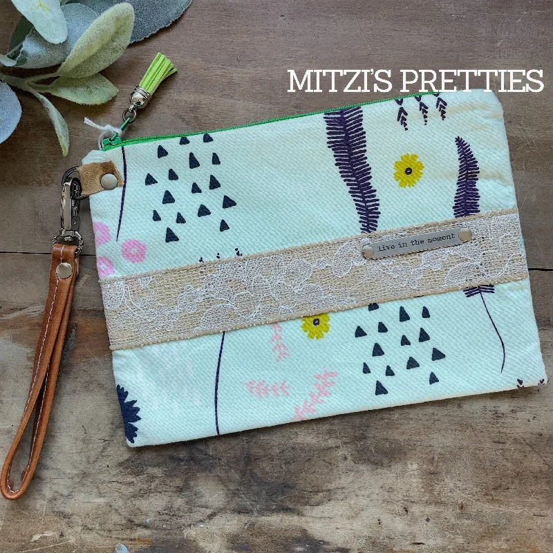 SHIPS TODAY Wristlet w/ Genuine Leather Stylish Bags At Unbeatable Prices