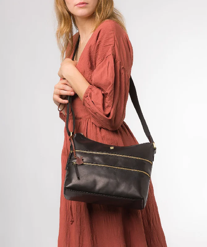 'Georgia' Black Leather Shoulder Bag Designer Bags At Exclusive Clearance Prices