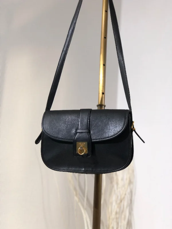 CELINE Gancini Leather Crossbody Shoulder bag Black Vintage fjfw32 Designer-Inspired Bags At Reduced Prices CELINE Gancini Leather Crossbody Shoulder bag Black Vintage fjfw32 Designer-Inspired Bags At Reduced Prices