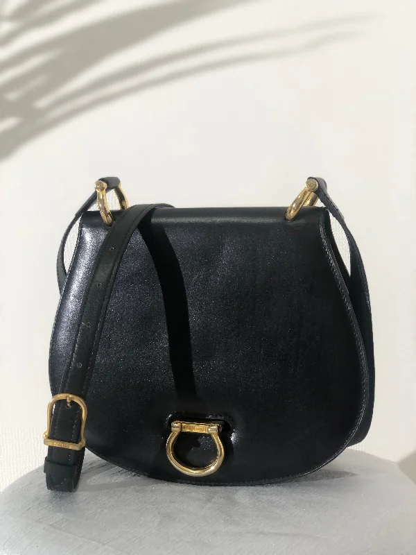 CELINE Gancini Leather Round Crossbody Shoulder bag Black Vintage 5ec6bk Fashionable Bags At Must-Have Prices CELINE Gancini Leather Round Crossbody Shoulder bag Black Vintage 5ec6bk Fashionable Bags At Must-Have Prices