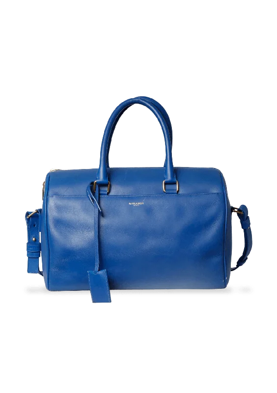 CLASSIC DOUFFLE 6 Limited-Stock Bag Clearance – Grab Your Favorite Now