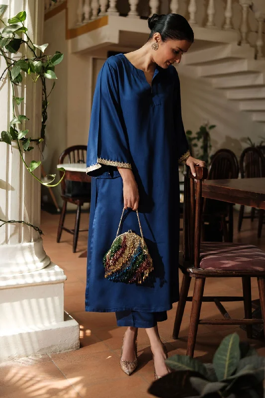Divya Kapoor Gurwara with the Jodhpur bag Flash Sale On Designer Bags