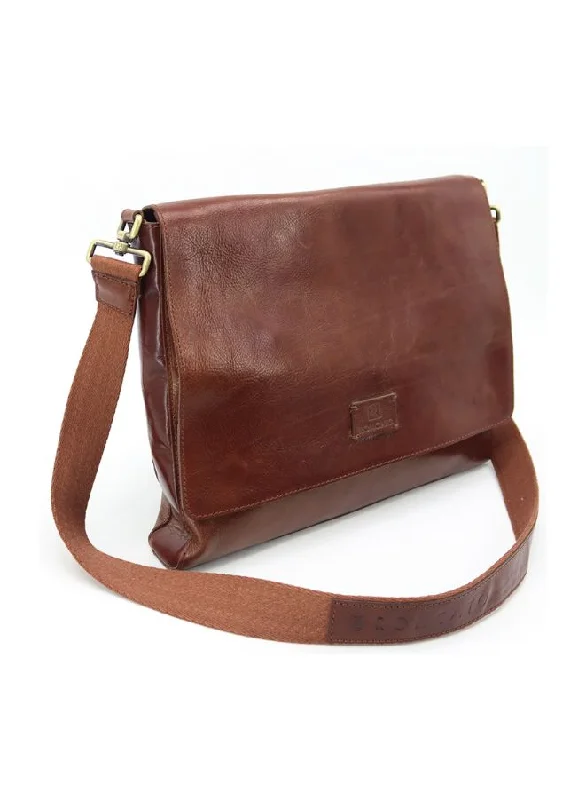 R Roncato Leather Shoulder Bag for Men and Women, Made in Italy, Stylish Flap Design with Internal Front Pocket Fashionable Bags With Special Seasonal Offers R Roncato Leather Shoulder Bag for Men and Women, Made in Italy, Stylish Flap Design with Internal Front Pocket Fashionable Bags With Special Seasonal Offers