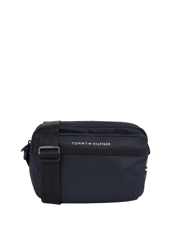 Tommy Hilfiger Skyline Camera Bag, Desert Sky Luxury Meets Affordability – Shop Stunning Bags Now Tommy Hilfiger Skyline Camera Bag, Desert Sky Luxury Meets Affordability – Shop Stunning Bags Now